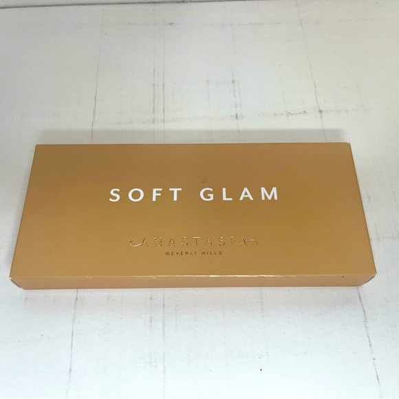 Anastasia Beverly Hills Other - *NEW* Anastasia Beverly Hills - Eyeshadow Palette - Soft Glam